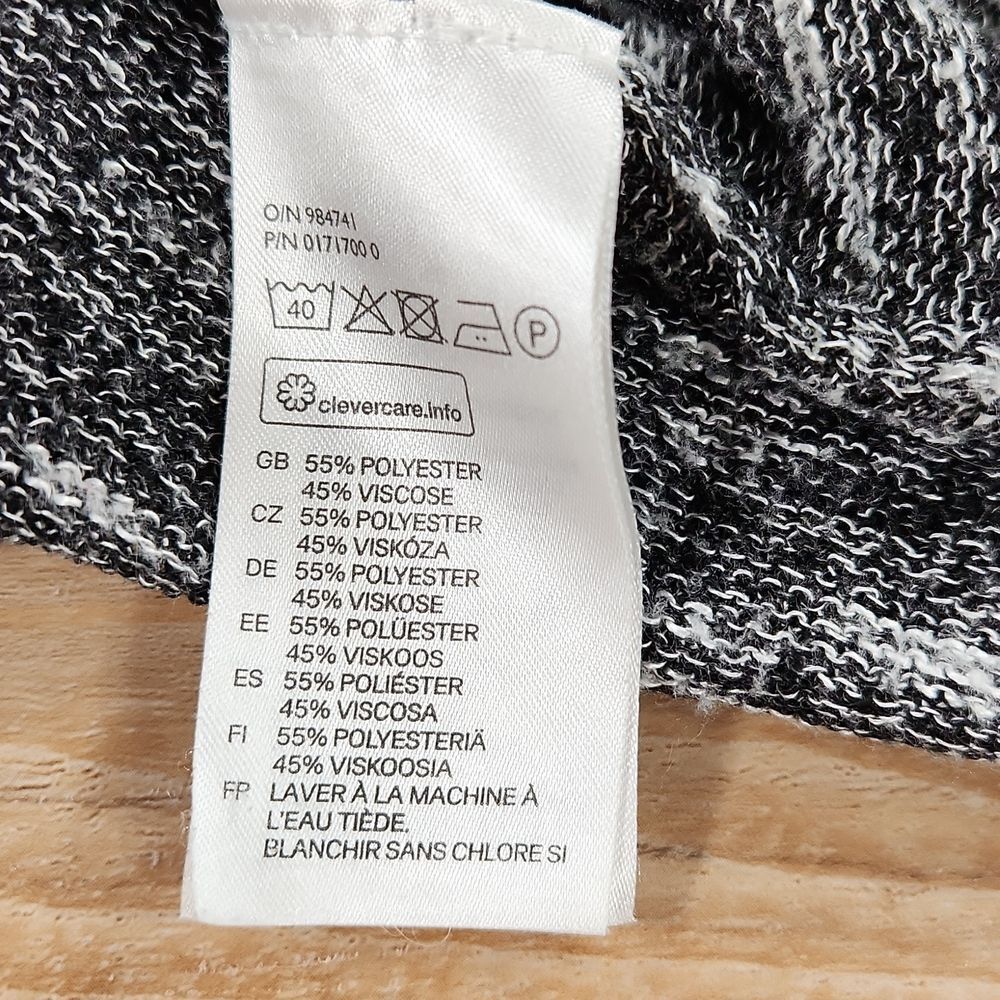 🐞H&M Divided Black Marled Lightweight Hi-Low Sweater Medium - Picture 9 of 11